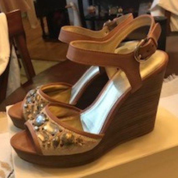 Coach Gold Hanson Jeweled Wedges Size 8 - Picture 2 of 5
